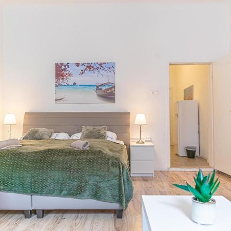 Budget-Friendly 2Br Apt With Great Location Apartment Vienna Luaran gambar