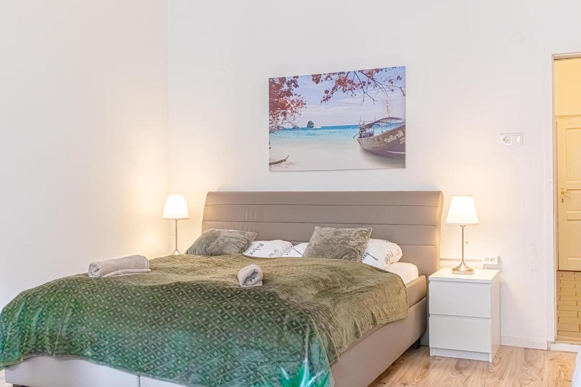 Budget-Friendly 2Br Apt With Great Location Apartment Vienna Luaran gambar