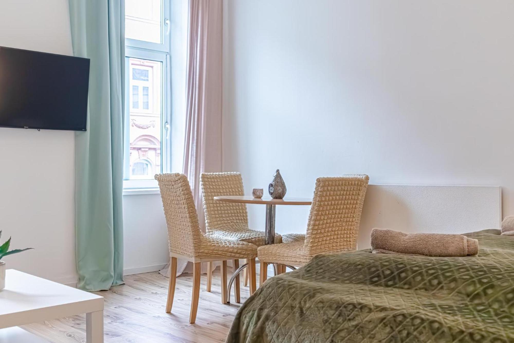 Budget-Friendly 2Br Apt With Great Location Apartment Vienna Luaran gambar