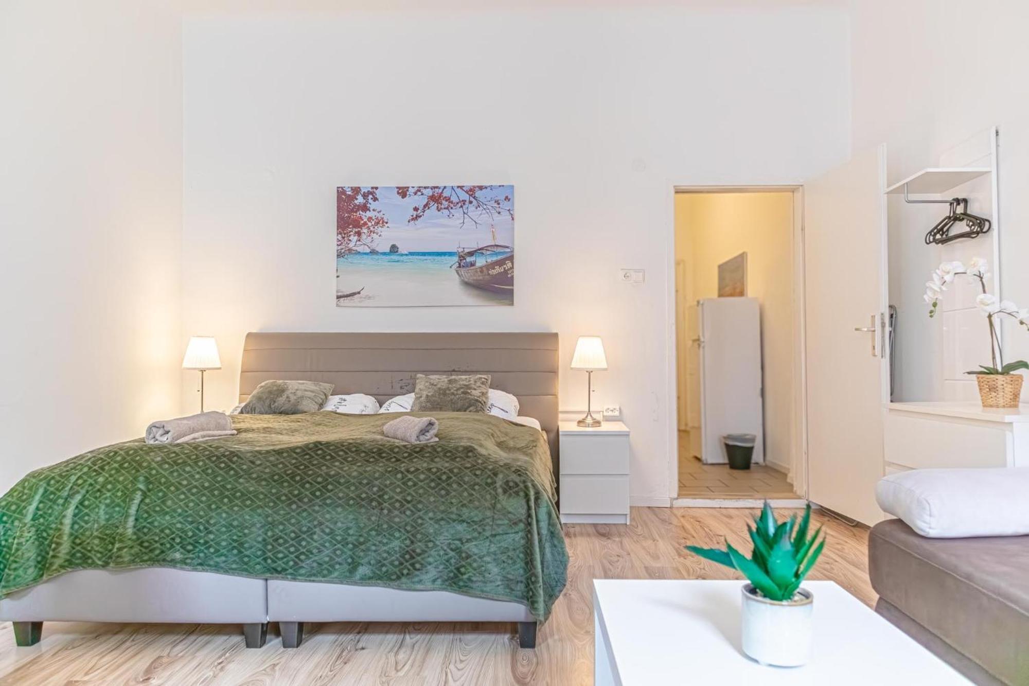 Budget-Friendly 2Br Apt With Great Location Apartment Vienna Luaran gambar
